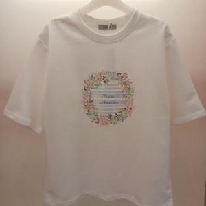 Destijl HC06 국내생산 스판 뚝떨어지는 플라워 동그라미 라운드 반팔 티셔츠 D2523ts26W