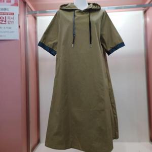 Latium HC06 스판 H라인 품편한 소매영어밴딩 주머니 후드 반팔 원피스 T2523op22B