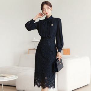 [시크라인]아멜리아 타이넥 링클쉬폰 하프 레이스 H 원피스