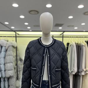 [씨씨콜렉트]노카라 배색 퀼팅 구스 점퍼 E234PSG182BK_CA