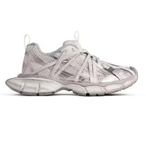 발렌시아가 스니커즈 825601 W3XCH 1101