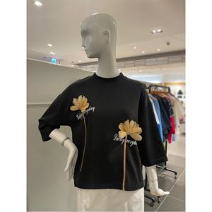 르니앤맥코이 7부소매 입체꽃 티셔츠 (MM10TS504FJY)