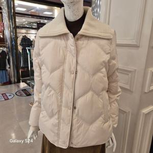 [BCBG] 올앤썬드리 겨울25 니트카라 덕다운 A5W9Y974