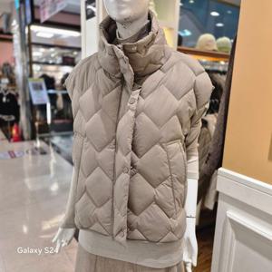 [BCBG] 비씨비지 겨울25 다이아 베스트 다운 B5D9F878