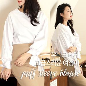 타비 소매 퍼프 블라우스