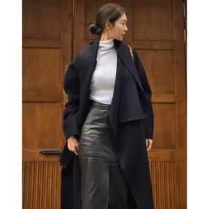 바네사브루노 24FW 시즌오프 오프화이트 울혼방 골지 터틀넥 니트 VISW4F221OW