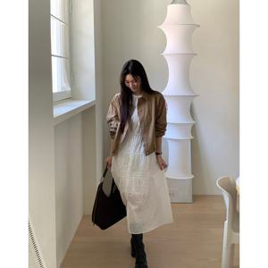 헤지스 여성 25SS 라운드넥 아일렛 티어드 반소매원피스 화이트 HSDR5B305WT