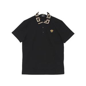 베르사체 25SS 메두사 자수로고 그레카 폴로 남성 반팔 티셔츠 A874021 A06199 1B000
