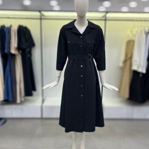 [씨씨콜렉트]오픈 카라 벨티드 원피스 E241PSE126BK_CA