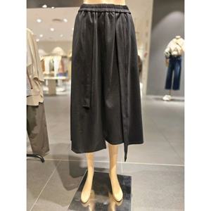 보니스팍스 (B1G35JSK030) 언발 플레어 스커트