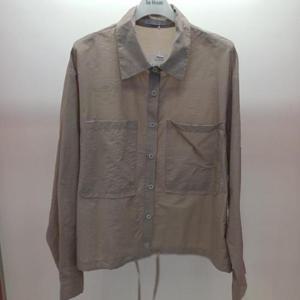 Latium HC06 구김 없고 품넉넉한 소매 롤업 큰주머니 밀리 남방형 셔츠블라우스 T2533bl01B