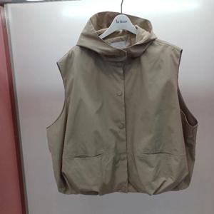 Latium HC06 루즈핏 구김없는 벌룬 훅 후드 깔끔한 조끼 베스트 T2553vt01B