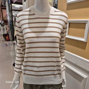 [BCBG] 올앤썬드리 봄25 흐트립 라운드넥 니트 A5S2K333
