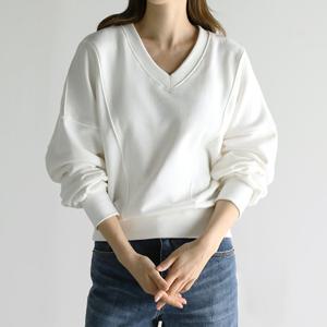[바네사빈] 가오리핏 절개 브이넥 맨투맨 티셔츠 v01307