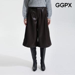 [GGPX] 베지터블 레더 플리츠 버뮤다 팬츠 (GPAPT004F)