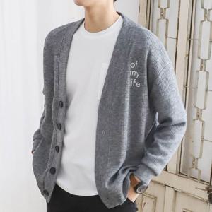 [더맨쉽] 오버핏 빅버튼 자수 브이넥 가디건