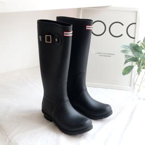 [신난다슈]여성 레인부츠 롱부츠 패션장화 여름 장마신발 낚시 작업화 T1717 블랙