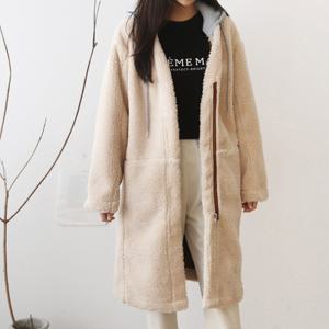 [올리비에스클로젯]테디양털 후드배색 집업 롱 코트_O1910CT613D