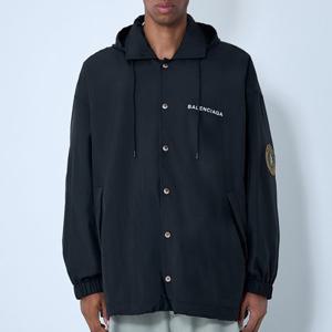 25 FW 발렌시아가 Windbreaker 앰블럼 로고 패치 윈드브레이커 자켓 블랙 839071 TSO35