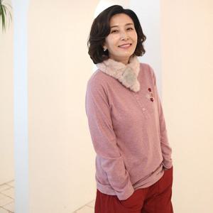 [쉬즈마담]T57256 꽃큐빅 포근 카라티 50대 60대 엄마옷