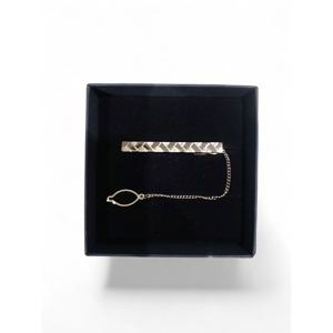 [에스티듀퐁(셔츠)]지그재그 패턴 큐빅 브로이어 넥타이핀 (TE5FM87NP701TWH)