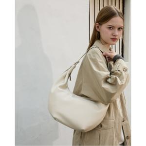 [랩]LARGE HOBO BAG AQ7AB815