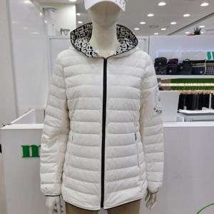 [마코]모다남양주 여성. 후드안배색  중기장 다운점퍼  MOW4DJ02