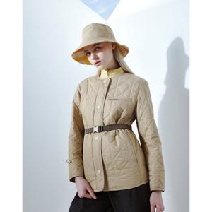 닥스 골프 여성 24SS 클리어런스 베이지 노카라 퀼팅 벨티드 점퍼 DNJU4A102I2