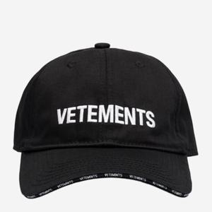 UNKNOWN BRAND Vetements Hats Black UE54CA180BBLACK