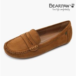 [베어파우(슈즈)]여성 PAISLEY 클래식 페니 스트랩 스웨이드 로퍼 (K2958338RA-W-EGR)