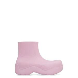 BOTTEGA VENETA 퍼들 러버 앵클 부츠 1054564