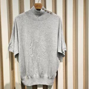 스테파니 HC11 폴라니트티셔츠 a23sw3321