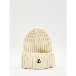 MONCLER Beanie in virgin wool K20933B00036030