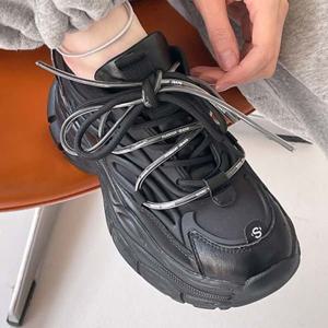 [더힐]소가죽 키높이 어글리 여성여자 슬립온 스니커즈 운동화 8cm luc5512