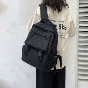 심플 블랙 벨크로 파우치 디자인 가방 LKB1829S