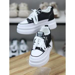 바이로쏘 세이브존06 플랫폼 청키 통굽 3.5cm 스니커즈 (BY)24S12172AG2