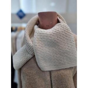 올앤선드리 세이브존06 쁘띠 니팅머플러 A4W0A401