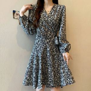 [베나프]스모크 플라워 플레어 원피스_BJ1OP001