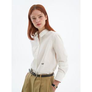 [올리브데올리브]슬림핏 기본 자수 셔츠(OH5XB180)