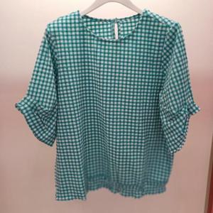 Latium HC06 스판 지지미 느낌 5부반팔 라운드 체크 티블라우스 T2552bl02G