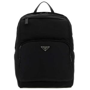 25 FW 프라다 로고 플라크 지퍼 패스닝 프론트 포켓 백팩 블랙 2VZ1042DMG