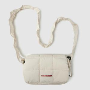 엄브로크로스백 LQC UP423CBGO1-OBE 플라이트 퀼팅 미니백 / BEIGE