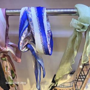 오프리미츠 HC26 패션의리더 우아하게연출해 쁘띠큐티  가볍게 머플러 스카프  남구홈플러스 A24sf2401