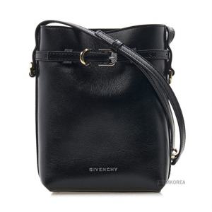 [지방시] FW24 여성 보유 미니 버킷백 BB60NAB1Q7 001