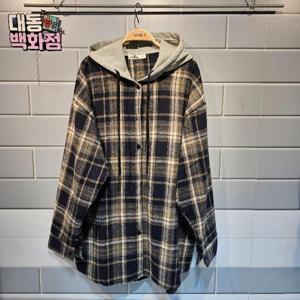 유솔대동백화점 DP01 유니 체크 오버핏 셔츠 ULYC24WZ2