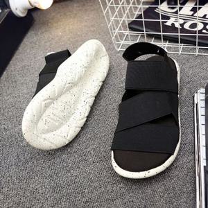 남녀공용 2컬러 캐주얼 데일리 아쿠아 샌들