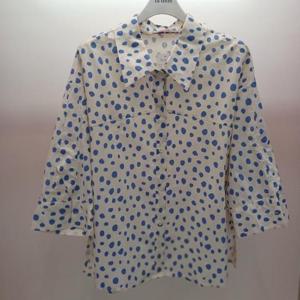 Latium HC06 엉덩이길이 품편한 7부소매 옆트임 언발 남방형 도트 셔츠블라우스 T2523bl11Y