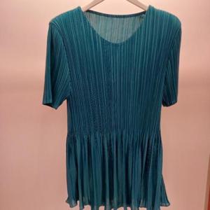 Latium HC06 신축성 좋은 플리츠 윙클 무지 라운드 반팔 티블라우스 T2523bl41G