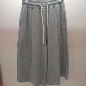 Latium HC06 국내생산 신축성 있는 허리밴딩 라벨투포켓 통와이드 7부 면바지 T2527pt19G