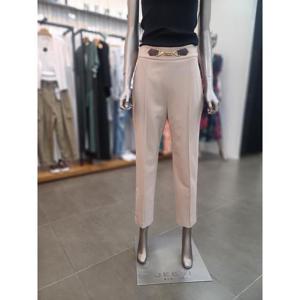 제시뉴욕 세이브존05 허리 체인 장식 핀턱 팬츠 JC9-SZNSPW173SBG